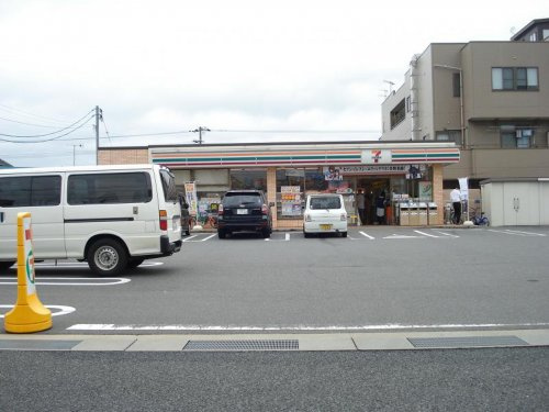 【コンビニエンスストア】セブンイレブン　福山南蔵王3丁目店まで184ｍ