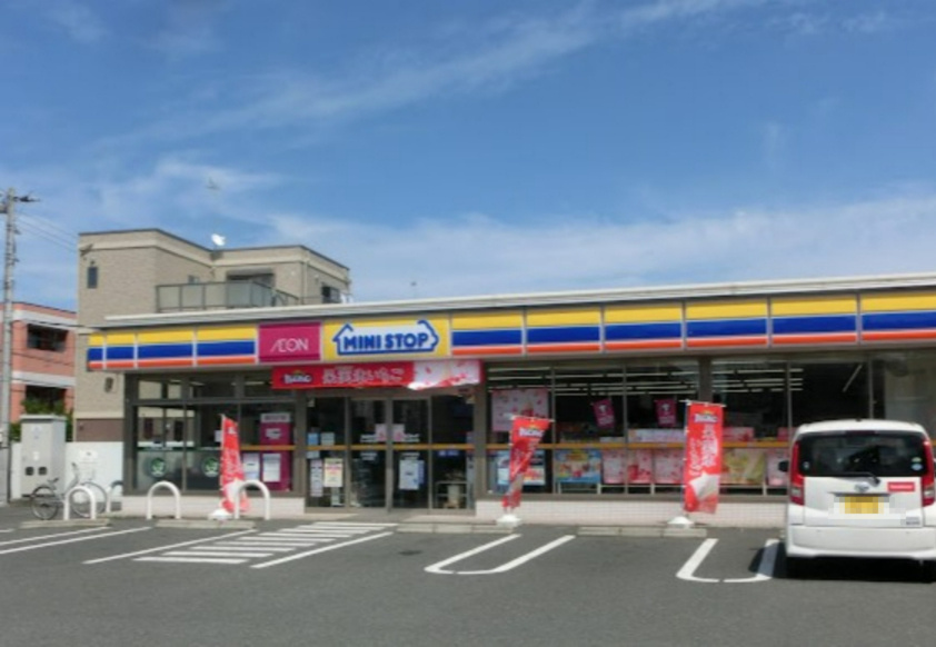 【コンビニエンスストア】ミニストップ　茅ヶ崎本村店まで244ｍ
