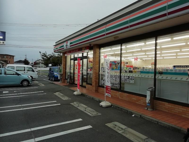【コンビニエンスストア】セブンイレブン　上里七本木南店まで687ｍ