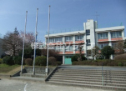 【小学校】狭山市立富士見小学校まで1590ｍ