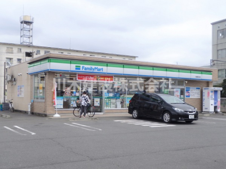 【コンビニエンスストア】ファミリーマート　豊田本店まで720ｍ