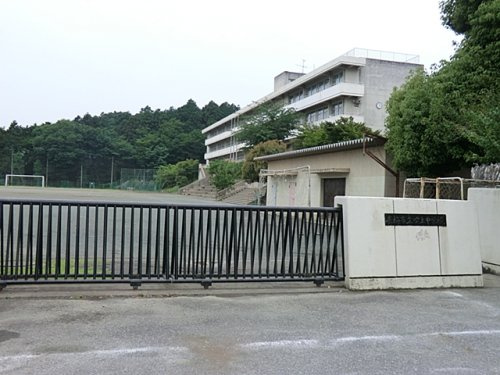 【中学校】青梅市立吹上中学校まで1100ｍ