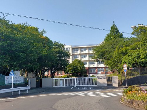 【中学校】富士市立吉原第三中学校まで778ｍ