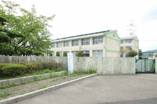 【小学校】光ヶ丘小学校まで427ｍ
