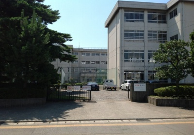 【中学校】弥栄中学校まで1374ｍ
