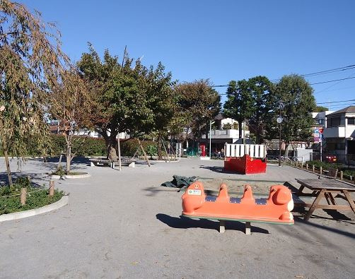 【公園】祖師谷6丁目広場まで1039ｍ