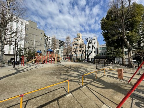 【公園】三栄公園まで452ｍ