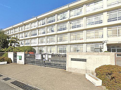 【中学校】平塚市立神明中学校まで956ｍ