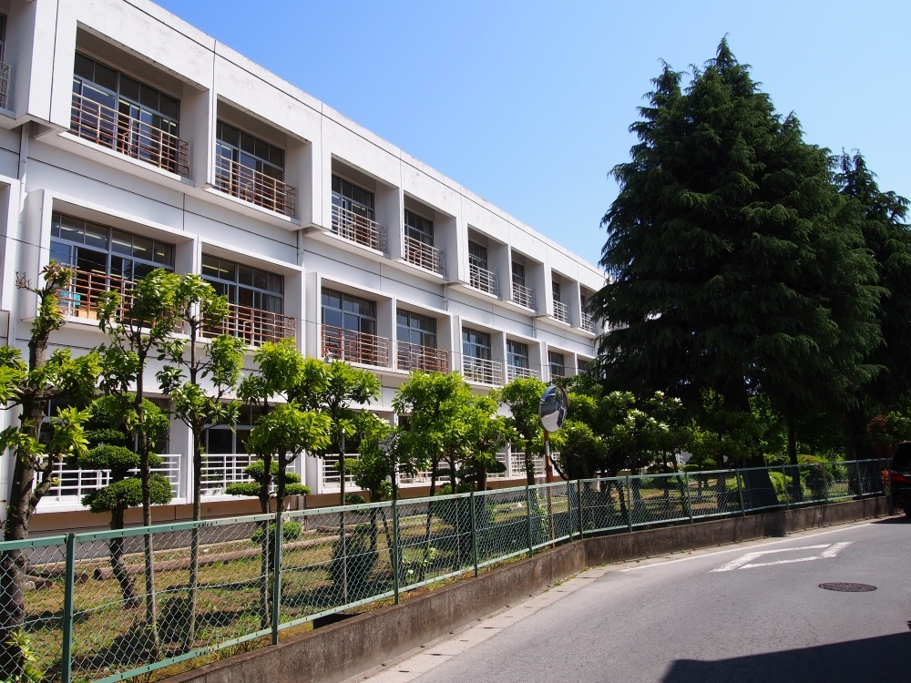 【中学校】野田市立二川中学校まで533ｍ