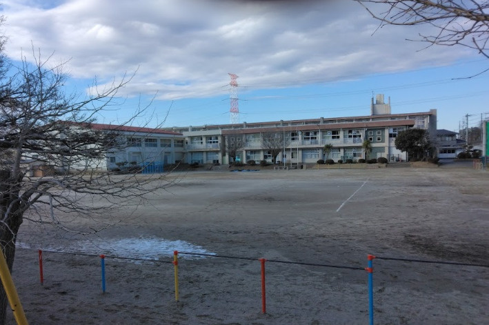 【小学校】市原市立湿津小学校まで321ｍ