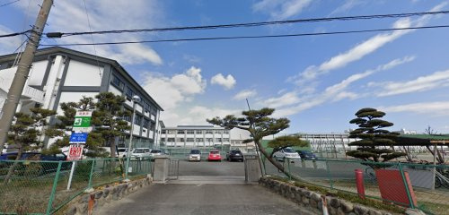 【中学校】あま市立美和中学校まで1086ｍ