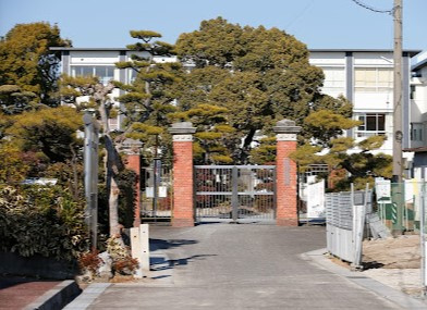 【小学校】あま市立美和小学校まで912ｍ