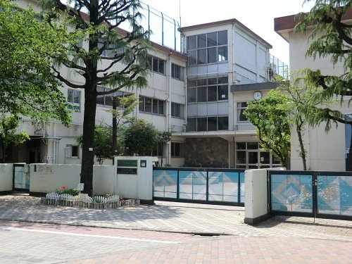 【小学校】目黒区立大岡山小学校まで458ｍ