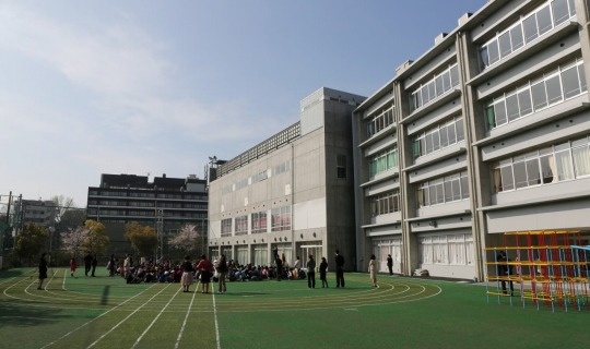 【小学校】渋谷区立代々木山谷小学校まで585ｍ