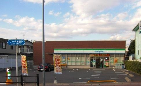 【コンビニエンスストア】ファミリーマート　市川北方二丁目店まで245ｍ