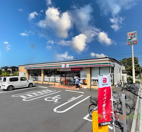 【コンビニエンスストア】セブンイレブン　桶川末広3丁目南店まで303ｍ