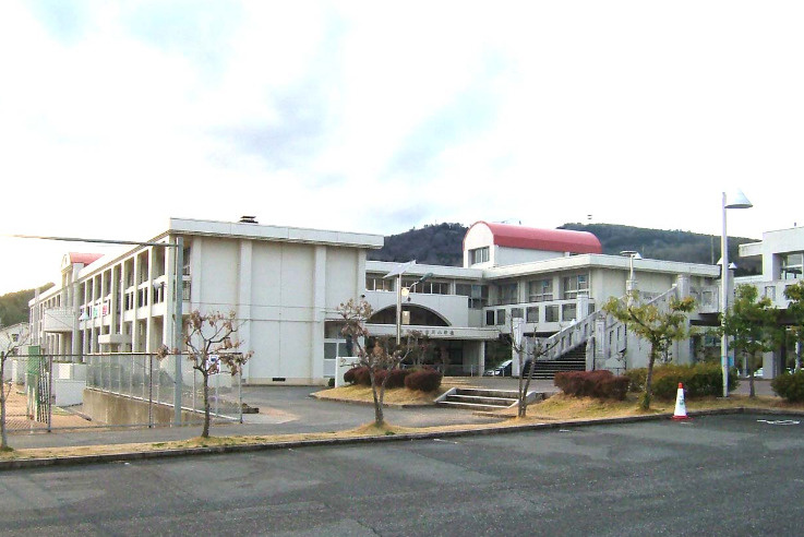 【小学校】佐用町立佐用小学校まで4239ｍ
