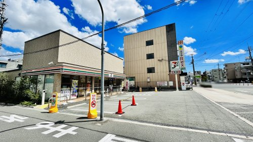 【コンビニエンスストア】セブンイレブン　大阪帝塚山店まで218ｍ