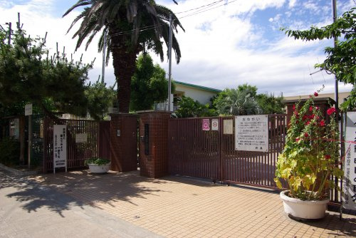 【小学校】尼崎市立大庄小学校まで689ｍ