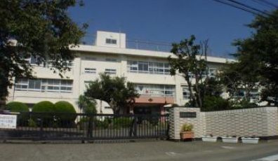 【小学校】平塚市立　神田小学校まで442ｍ