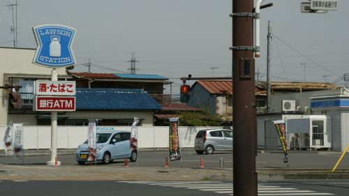 【コンビニエンスストア】×××ローソン　羽生中央四丁目店まで796ｍ