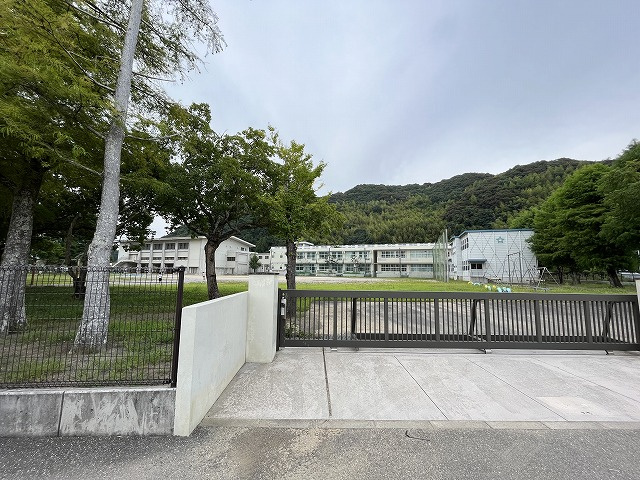 【小学校】春野東小学校まで1831ｍ