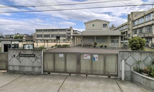 【小学校】堺市立浜寺石津小学校まで135ｍ