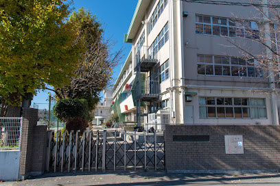 【中学校】国分寺市立第四中学校まで970ｍ