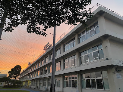 【小学校】福生市立福生第一小学校まで327ｍ