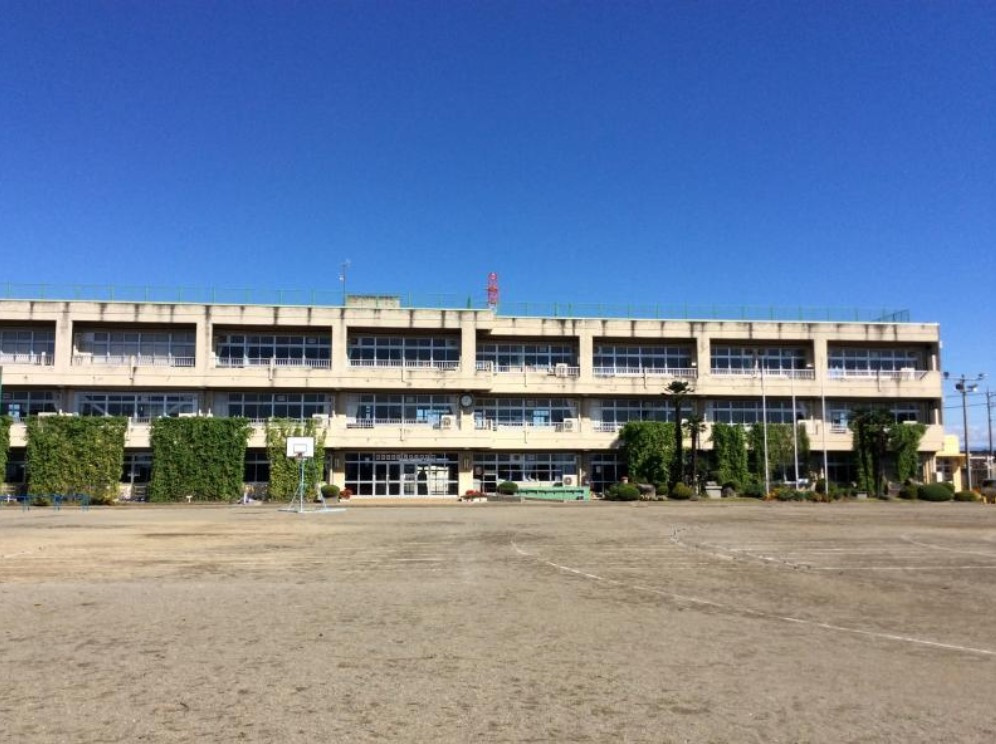 【小学校】七本木小学校まで650ｍ