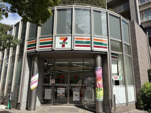 【コンビニエンスストア】セブンイレブン　中央区佃2丁目店まで1311ｍ
