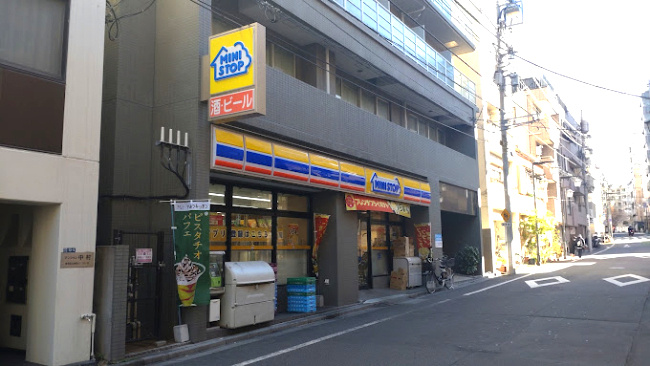 【コンビニエンスストア】ミニストップ　北新宿4丁目店まで1111ｍ