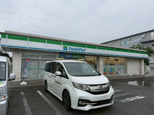 【コンビニエンスストア】ファミリーマート　昭島美堀町店まで502ｍ