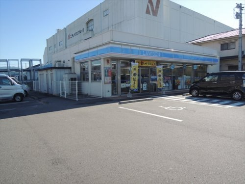 【コンビニエンスストア】ローソン安城寺店まで725ｍ