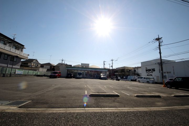 【コンビニエンスストア】ファミリーマート滝山一丁目店まで234ｍ