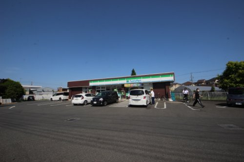 【コンビニエンスストア】ファミリーマート東久留米下里二丁目店まで661ｍ