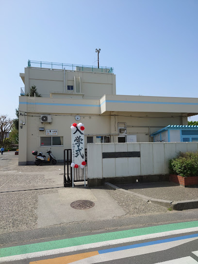 【小学校】船橋市立塚田小学校まで1400ｍ