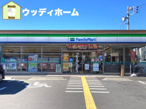 【コンビニエンスストア】ファミリーマート　越谷蒲生東町店まで737ｍ