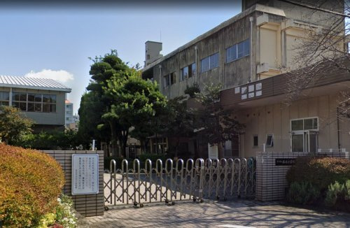 【小学校】出水小学校まで301ｍ