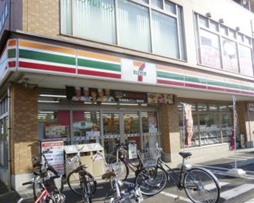 【コンビニエンスストア】セブン-イレブン　世田谷榎店まで308ｍ