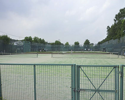 【スポーツ施設】祖師谷公園テニスコートまで120ｍ