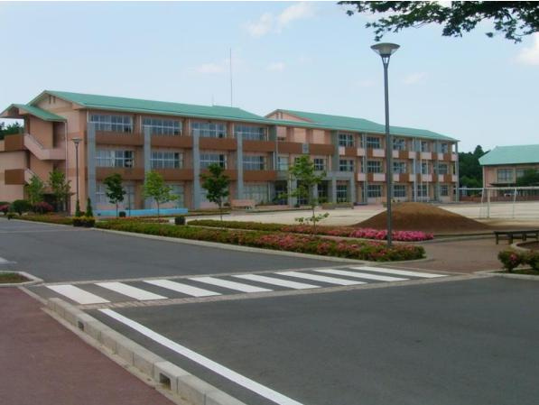 【小学校】堅倉小学校まで1308ｍ