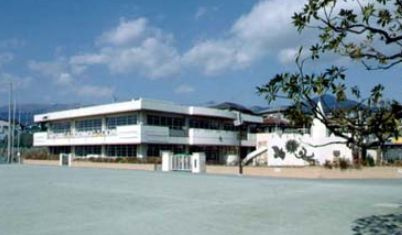 【幼稚園】本町幼稚園（秦野市）まで403ｍ