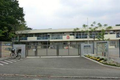 【保育園】すえひろこども園（秦野市）まで829ｍ