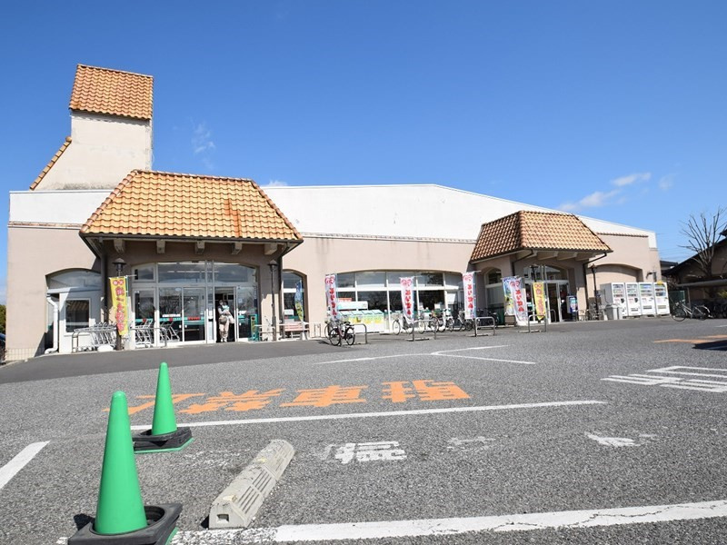 【スーパー】とりせん館林朝日町店まで1070ｍ