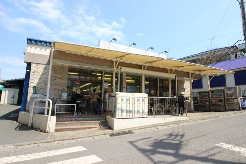 【スーパー】京急ストア津久井浜店まで594ｍ