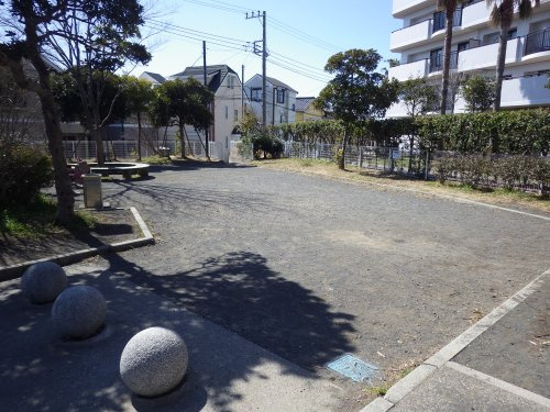 【公園】長沢1丁目公園まで459ｍ