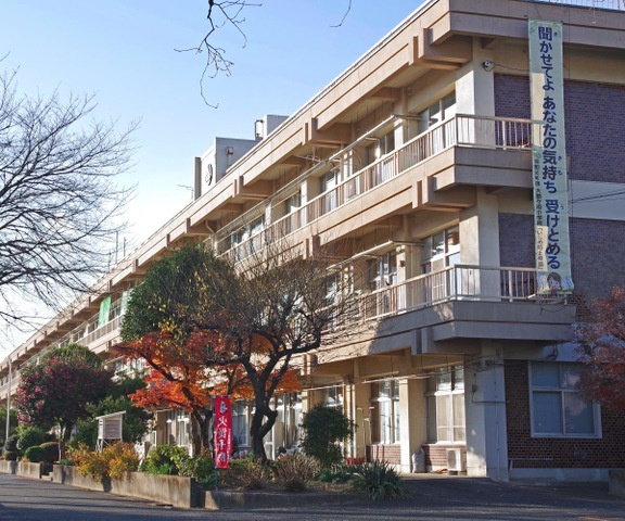 【小学校】みどり市立大間々南小学校まで923ｍ