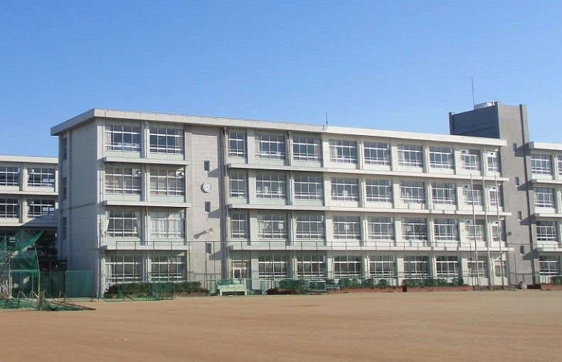 【中学校】姫路市立朝日中学校まで1819ｍ