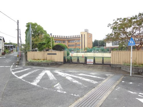 【小学校】橿原市立香久山小学校まで534ｍ